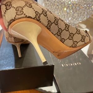 Gucci Pumps